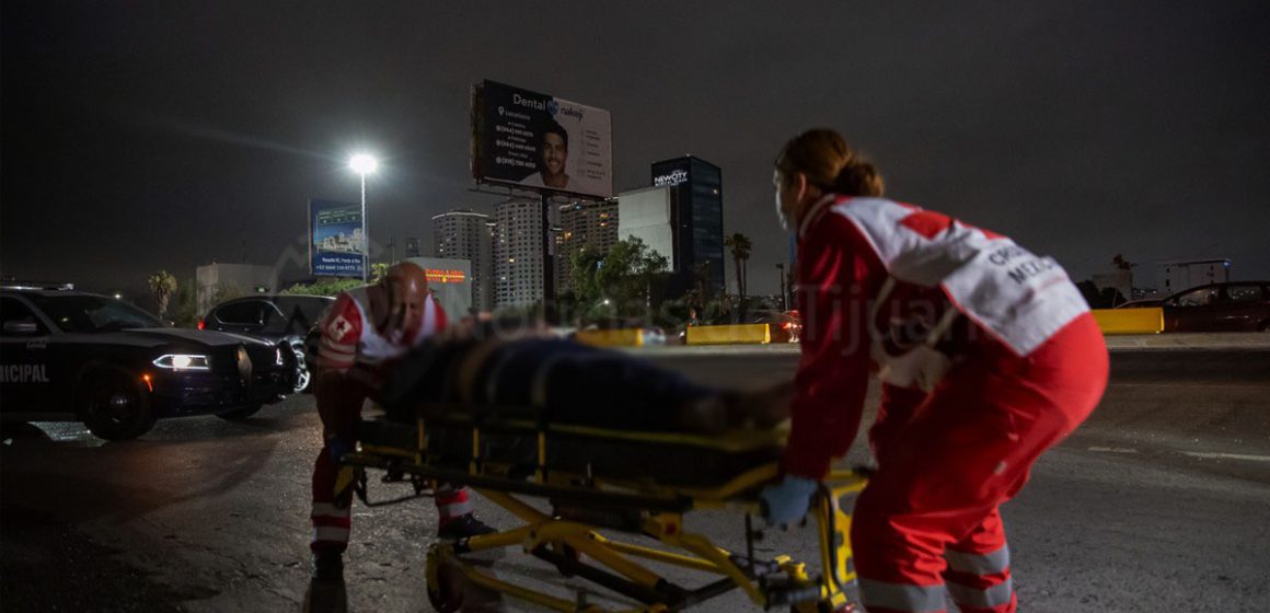 Atropellan a mujer en situación de calle cerca de cruce peatonal en garita de San Ysidro