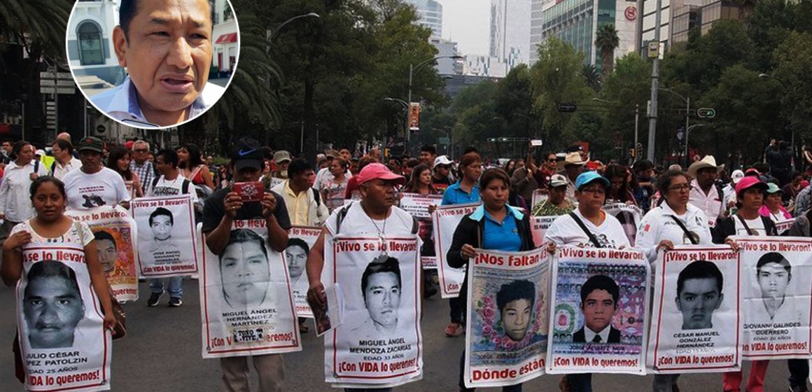 1 Renuncia fiscal de caso Ayotzinapa tras señalamientos de corrupción