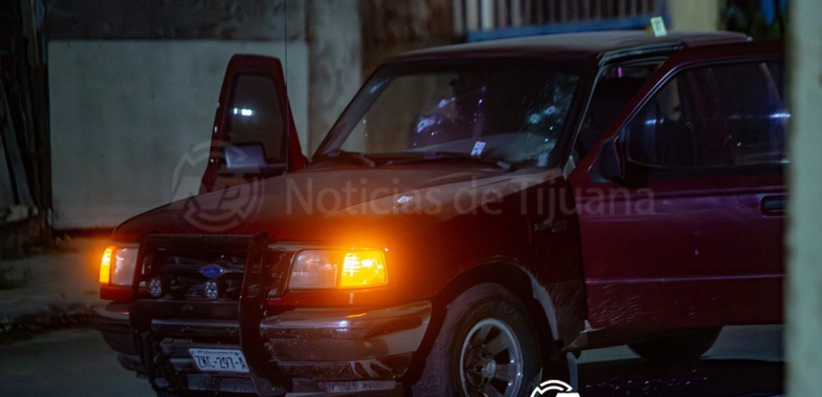 Grupo armado atenta contra municipal en Rosarito; no hay detenidos