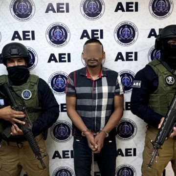 Capturan a presunto líder de grupo dedicado al robo de vehículos en Tijuana