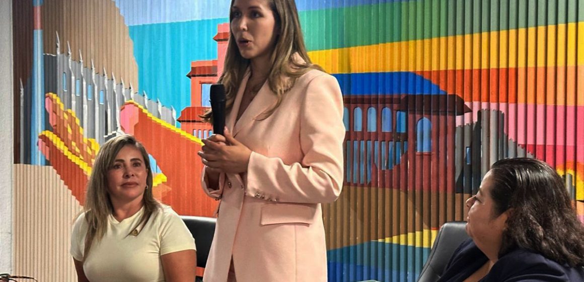 2 Nombran a Estefanía Campos presidenta de la Barra de Abogadas María Sandoval de Zarco