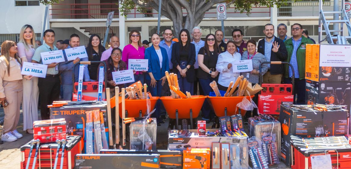 4 Ayuntamiento de Tijuana entregó equipo a delegaciones para fortalecer servicios públicos