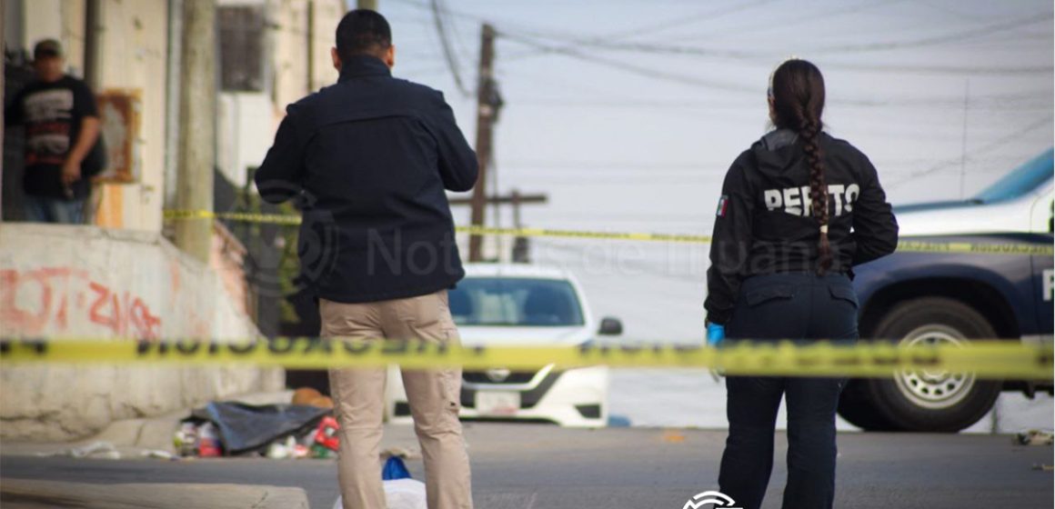 4 Municipales localizan cuerpo encobijado en la colonia Linda Vista