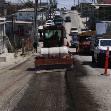 Arrancan obra de bacheo y reencarpetado en delegación Sánchez Taboada