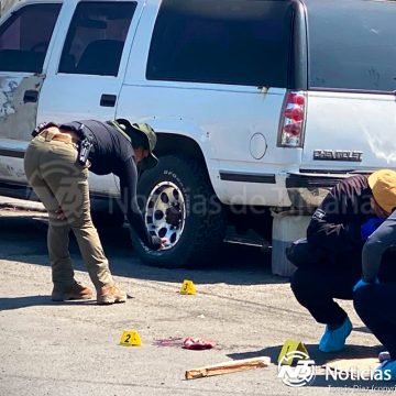 Balean a lavacoches en la Zona Norte