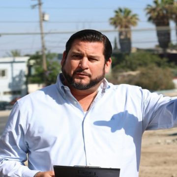 Burgueño impulsa limpieza en Zona Centro y colonias populares