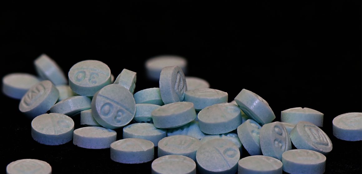 Alerta EEUU sobre distribución de metanfetamina en pastillas fabricadas por cárteles mexicanos