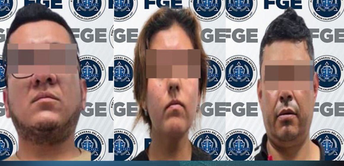 aja Detienen a tres personas durante cateo por narcomenudeo