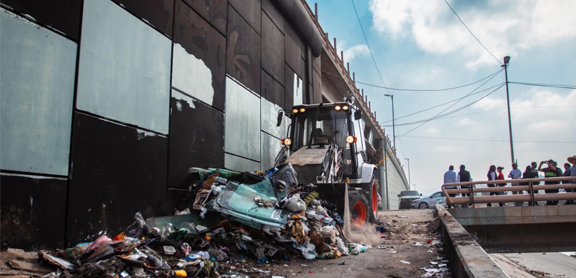 Recolecta Gobierno Municipal 110 toneladas de basura de la Vía Rápida Alamar