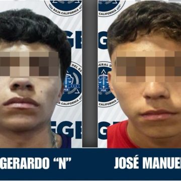 Vinculan a dos sujetos por disparar contra una persona y causar daños a vehículos estacionados