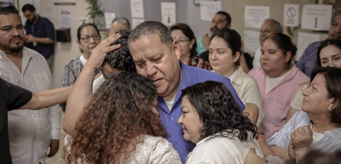photo_5134446996948629433_y Maestro Esteban en libertad tras caso del alumno Damián