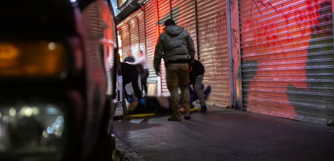 portada Fallece conductor de taxi en su unidad en la Zona Centro de Tijuana