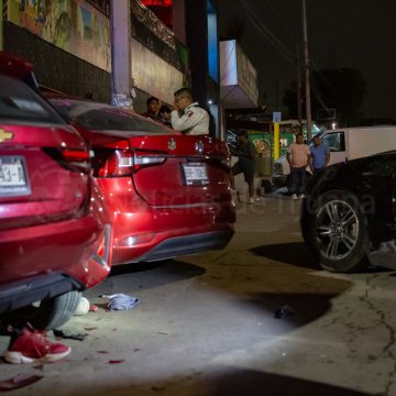 Choque múltiple con personas atropelladas a espaldas de plaza 2000