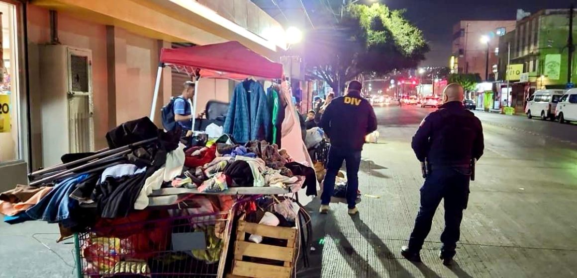 Realiza municipio operativo de verificación a comerciantes ambulantes