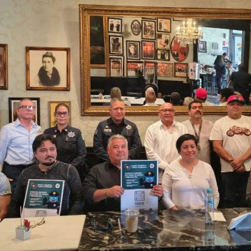 Imparte SSPCM plática preventiva a comerciantes de la Avenida Revolución