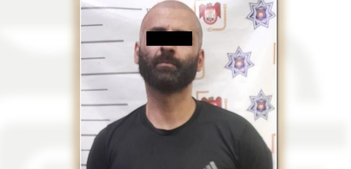 Detienen a hombre por violencia familiar y presunto abuso contra menores