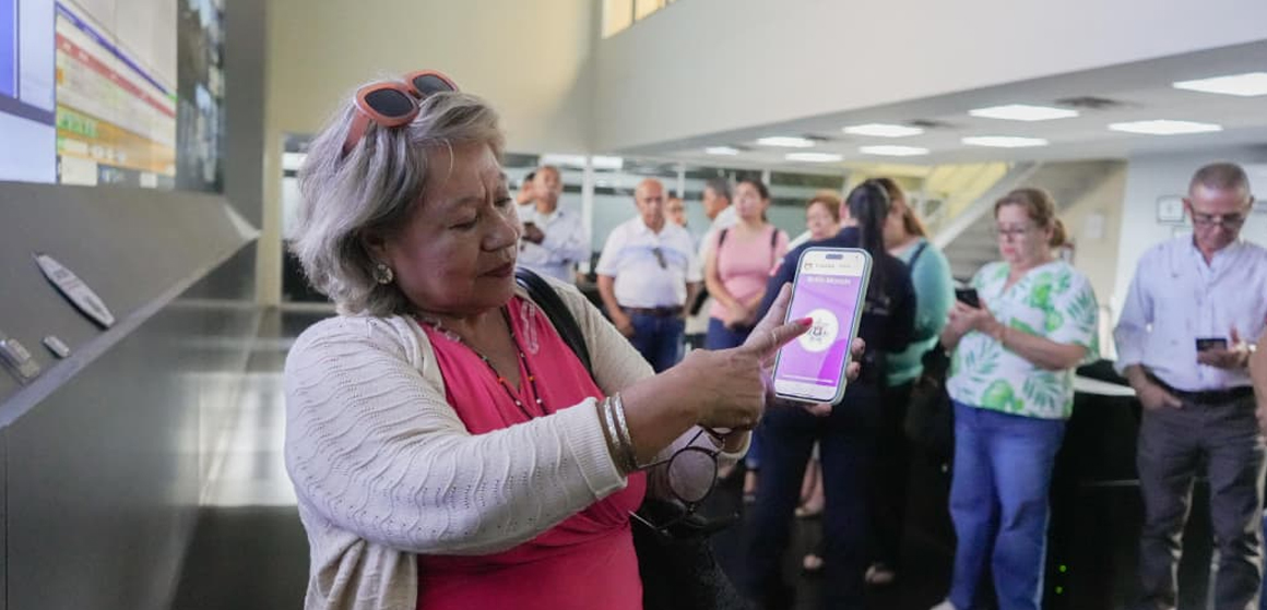 1 Comité de seguridad ciudadana visitan el C2 de Tijuana