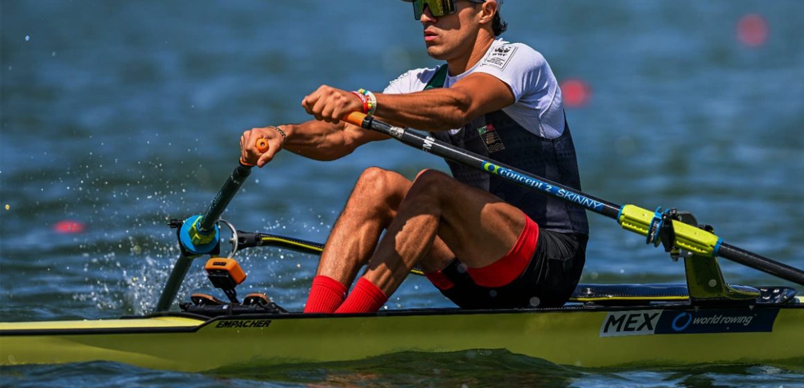 1 Alexis López inicia participación internacional en regata de Canadá