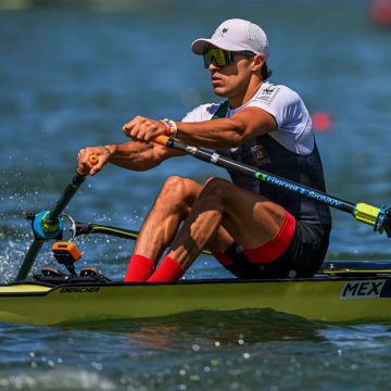 Alexis López inicia participación internacional en regata de Canadá