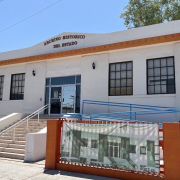 Conferencia sobre centenario del edificio de antigua biblioteca pública