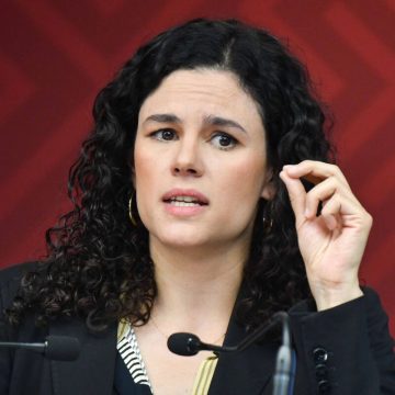 Conferencia Luisa María Alcalde Luisa María Alcalde llama a la unidad interna de Morena