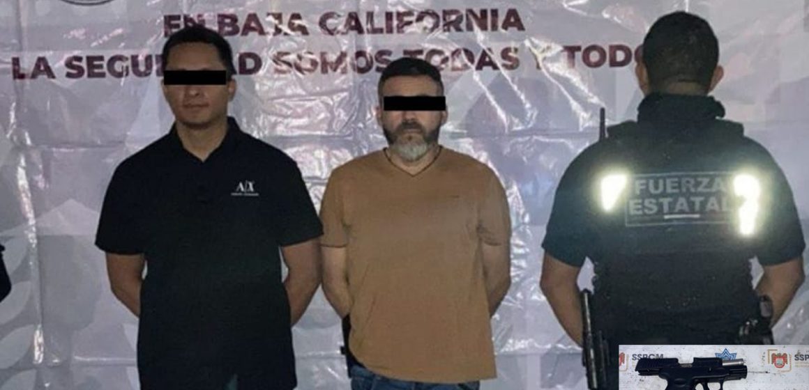 Arrestan a dos sujetos en posesión de arma de fuego