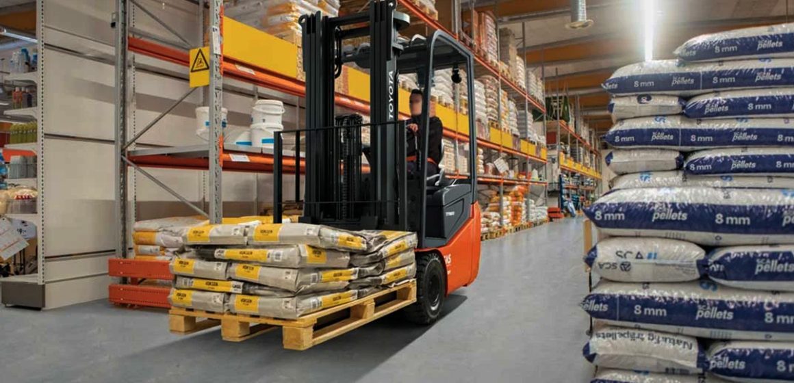 2 Registra BC progreso en medios masivos y caída en servicios de hospedaje durante junio 2025