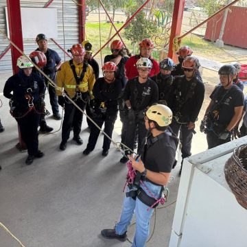 Bomberos se profesionalizan en rescate vertical avanzado 