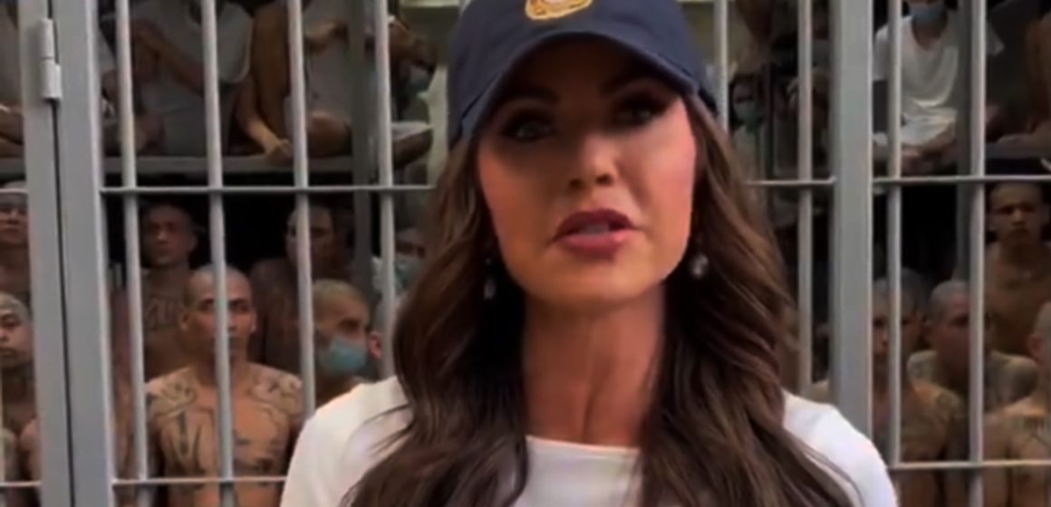 Más de un millón de migrantes han salido voluntariamente de EEUU bajo administración de Trump: Kristi Noem