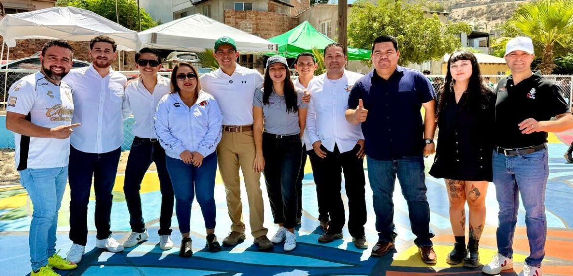 Román Cota impulsa rehabilitación de espacios deportivos con arte y color