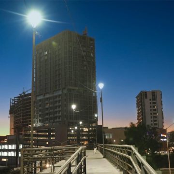 Tijuana brilla con más de 2 mil luminarias reparadas en 2025