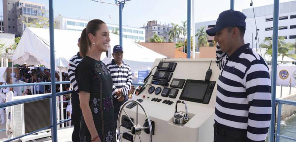 Sheinbaum inaugura el ‘Marinabús’, transporte turístico en Acapulco