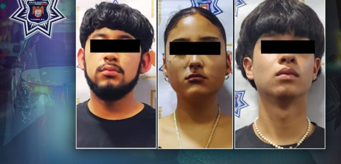 Presentan a los asaltantes de Uber, son 2 menores y una joven de 19 años