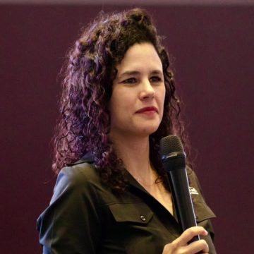 Luisa María Alcalde acusa a Lilly Téllez de traicionar a México por pedir intervención de EU