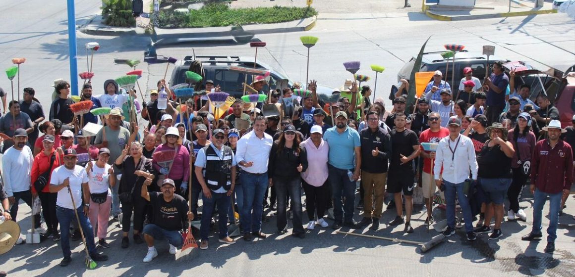 mm (1) Arturo Aguirre encabeza jornada de limpieza y reforestación en El Florido