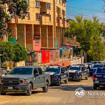 Delincuentes balean a hombre en Villas de Baja California