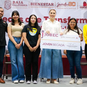 Anuncian gobernadora de BC registro de becas “JOBEC”