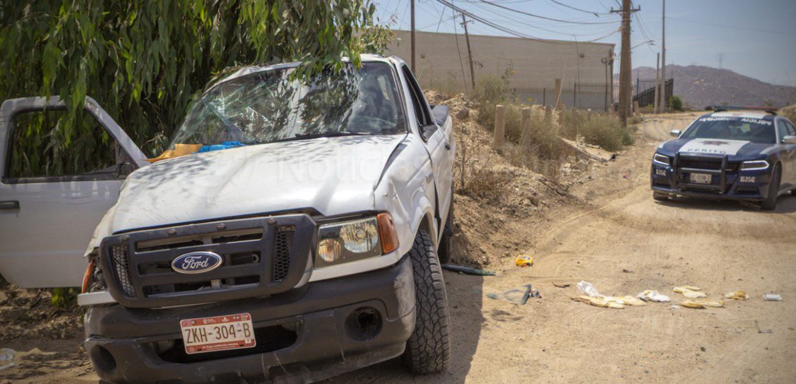 web Volcadura en el Bulevar 2000 deja un conductor detenido