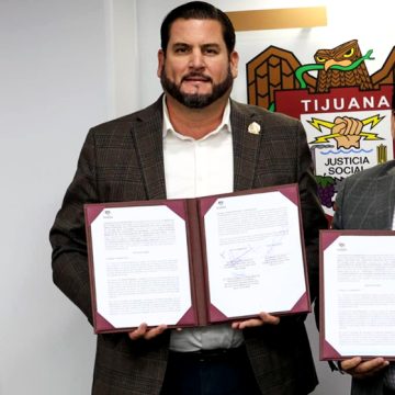 Firman municipio convenio de colaboración con casa de empeño