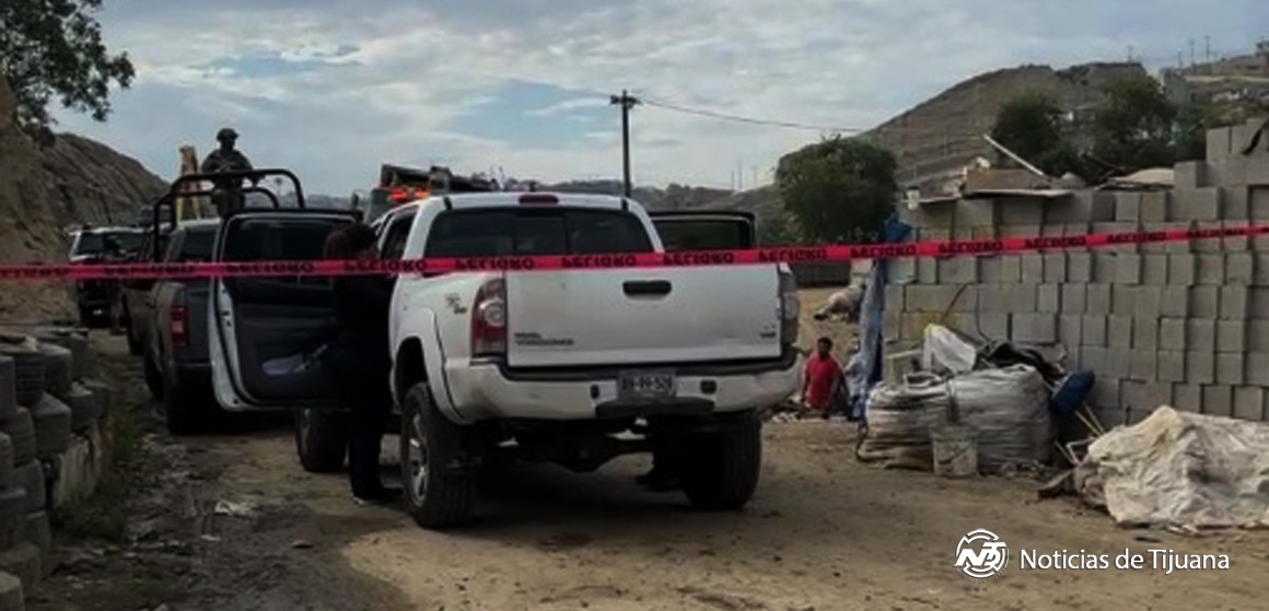 Trabajadores localizan a compañero ultimado en la colonia Divina Providencia Trabajadores localizan a compañero ultimado en la colonia Divina Providencia