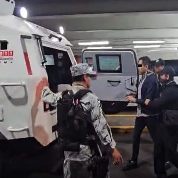 Autoridades detienen a 4 y decomisan armamento en Ensenada y Tijuana