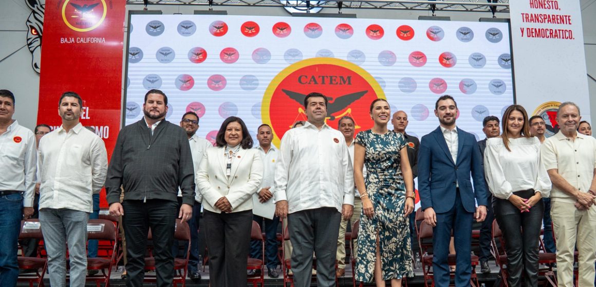 Asiste Ismael Burgueño toma de protesta del Comité Ejecutivo Estatal