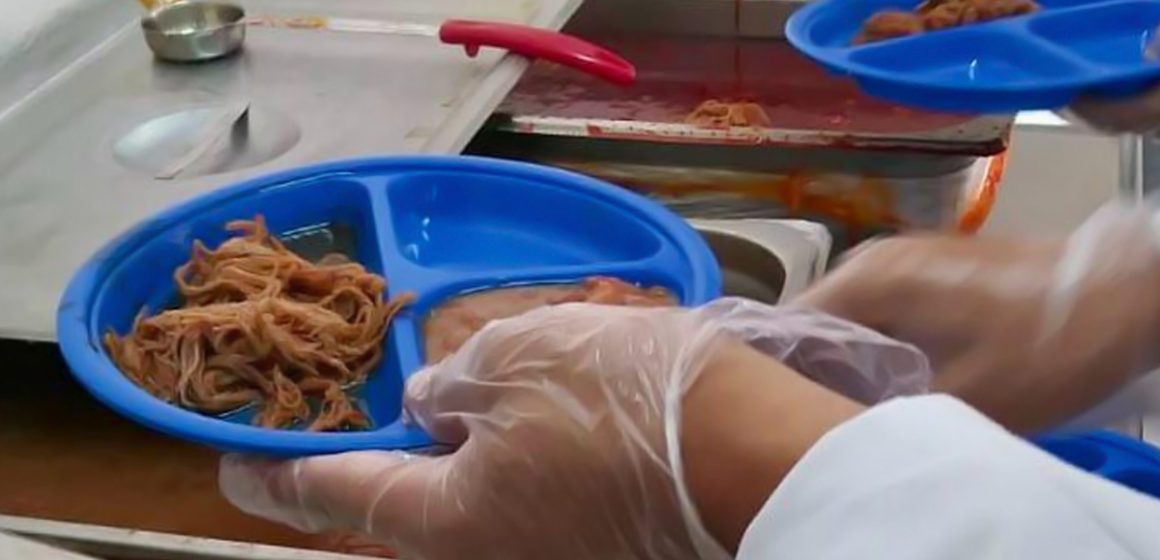 1 Supervisa DIF Tijuana desayunos escolares calientes