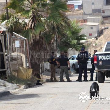 1 Ataque armado deja un muerto y dos heridos; una mujer entre ellos