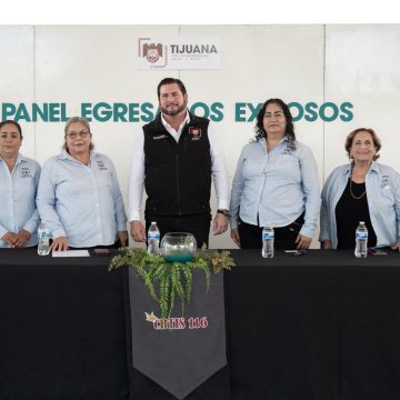 Participa Ismael Burgueño en panel de egresados exitosos del CBTIS 116