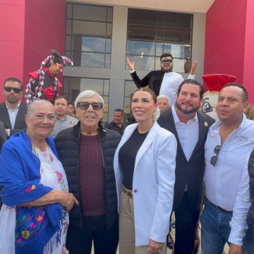 2 Realizan primera entrega parcial de la Universidad Rosario Castellanos en Tijuana