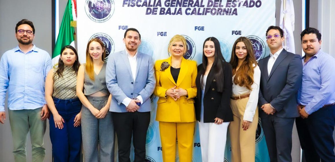 3 Fiscal general se reúne con jóvenes empresarios de CANACINTRA