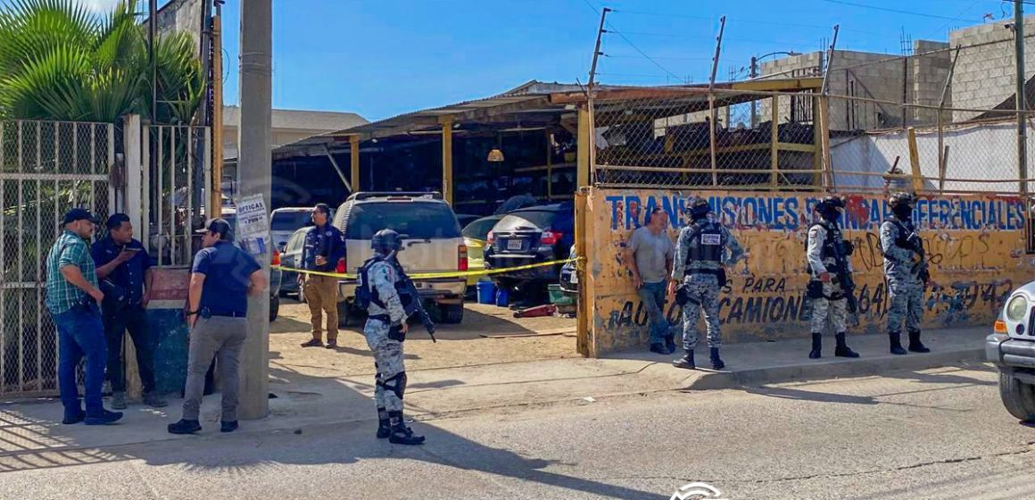 4 Encuentran sin vida a velador estrangulado en taller mecánico