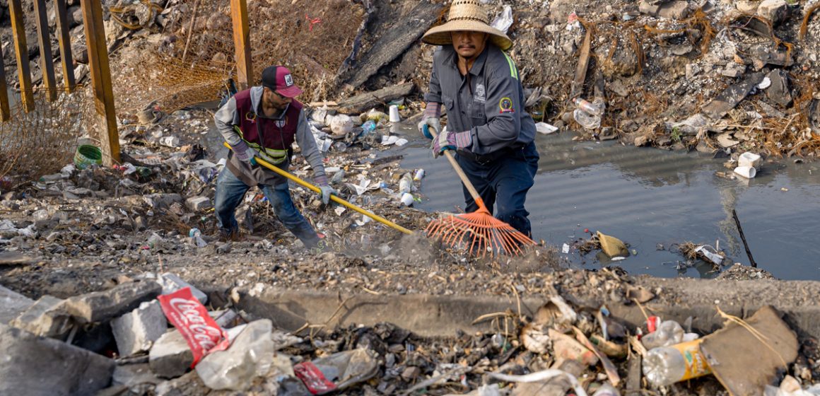 Refuerza municipio las labores de limpieza en desarenadores y pluviales
