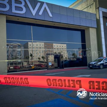 5 Frustran asalto en banco de Plaza Otay; tres hombres armados fueron detenidos